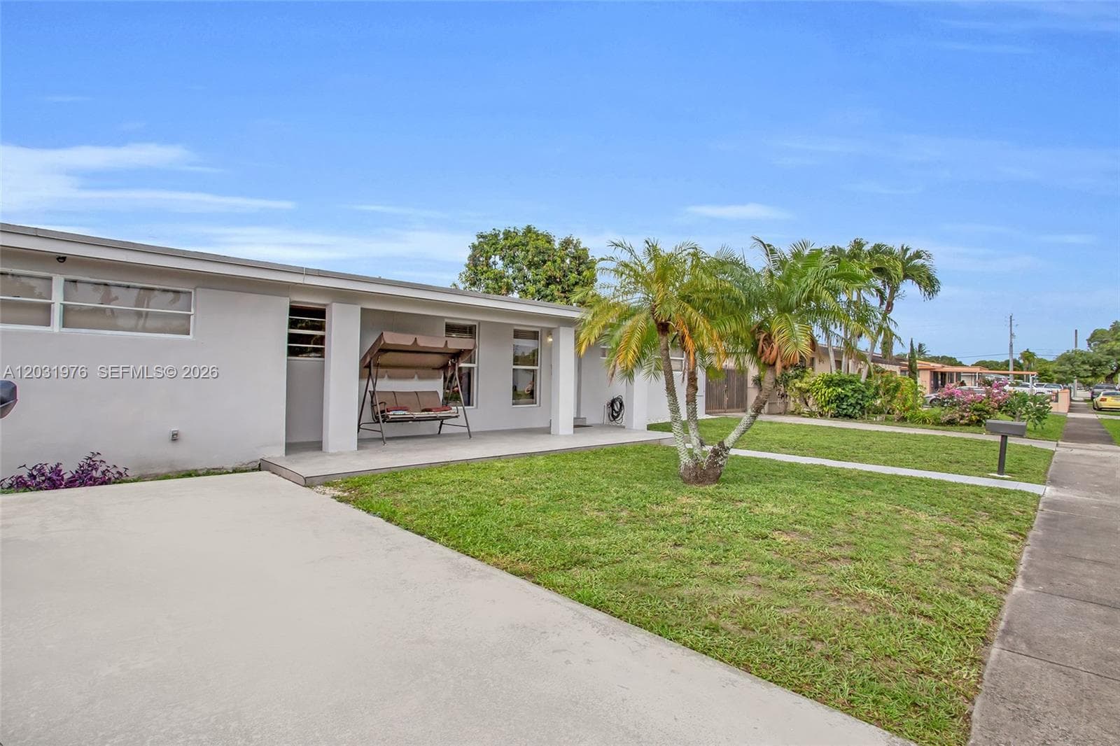 855 W 70th Pl, Hialeah FL 33014 photo 4