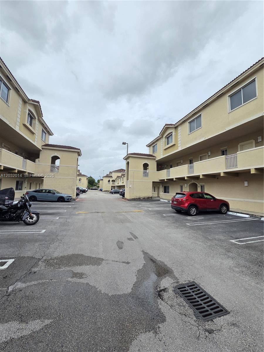 7989 NW 8th St # 108D, Miami FL 33126 photo 2