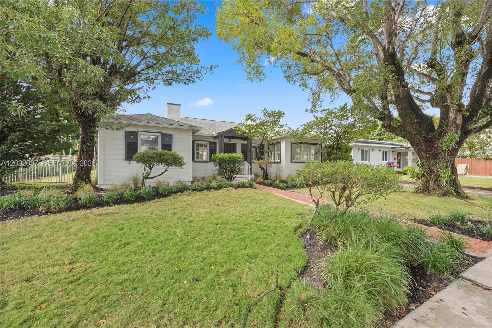 440 SW 29th Rd, Miami FL 33129 photo 2