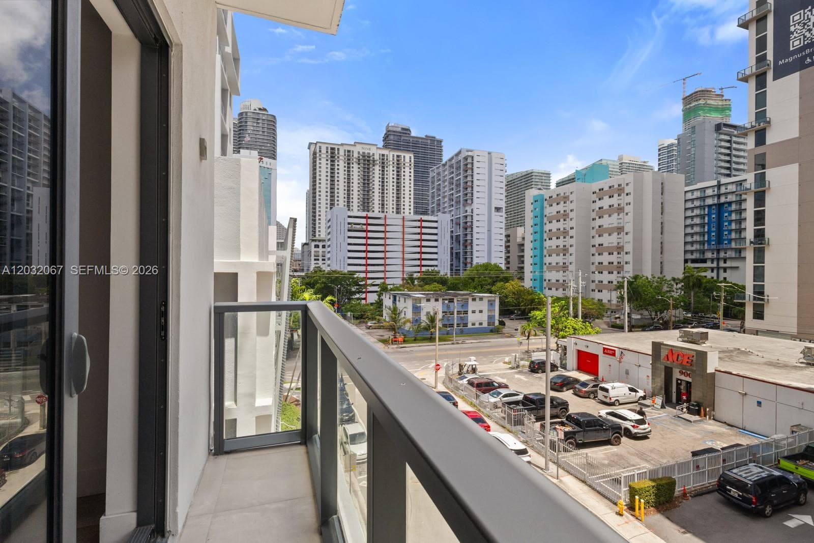 239 SW 9TH St # 301, Miami FL 33130 photo 5