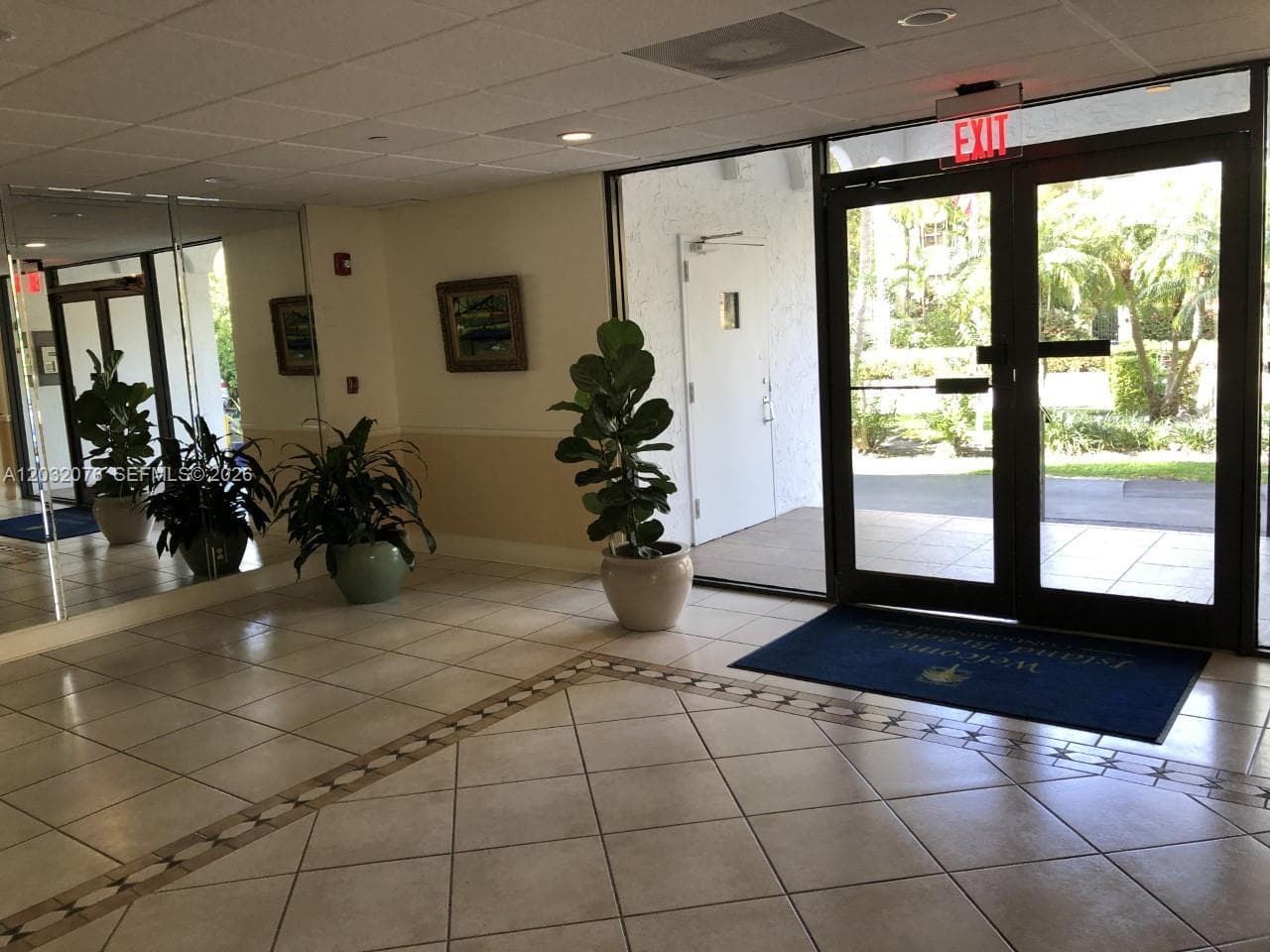 150 Ocean Lane Dr # 4B, Key Biscayne FL 33149 photo 2