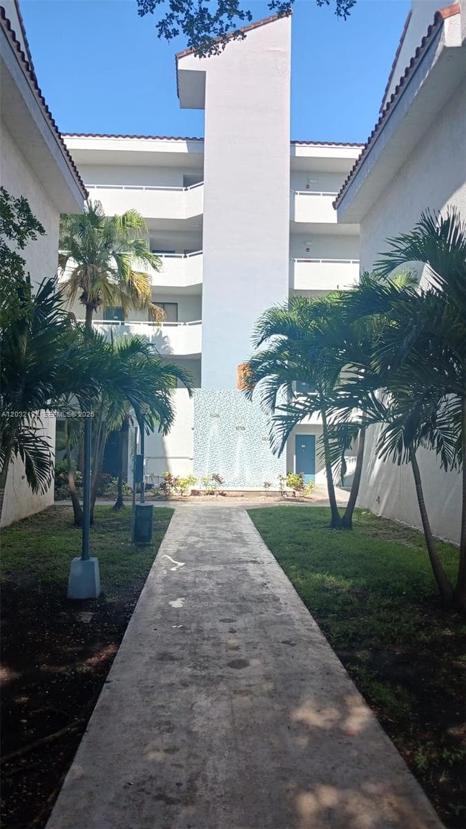 8335 SW 152nd Ave # B-310, Miami, FL 33193 photo 2