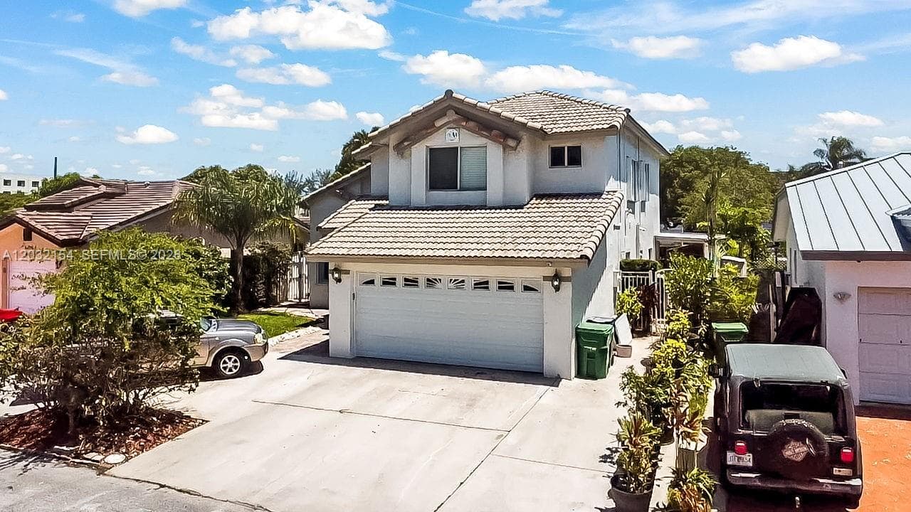 8532 SW 211th Ter, Cutler Bay FL 33189 photo 5