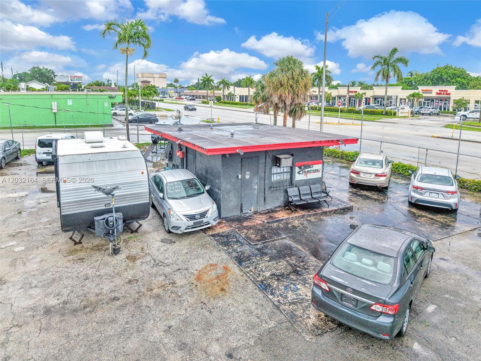 4601 W Hallandale Beach Blvd, Hollywood FL 33023 photo 2