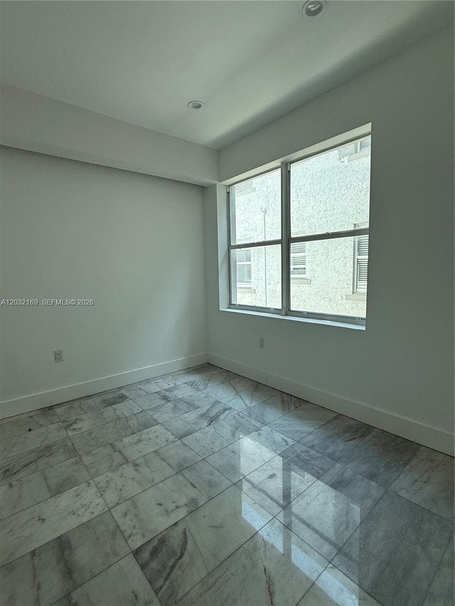 1560 Drexel Ave # 103, Miami Beach FL 33139 photo 4