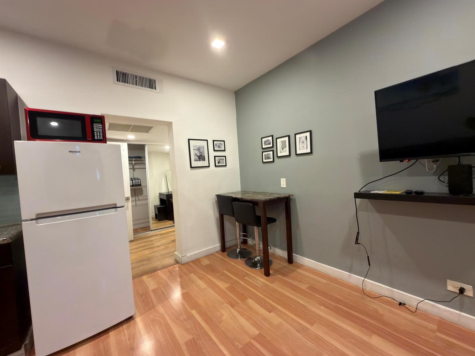26 Diplomat Parkway # 2223, Hallandale Beach FL 33009 photo 4