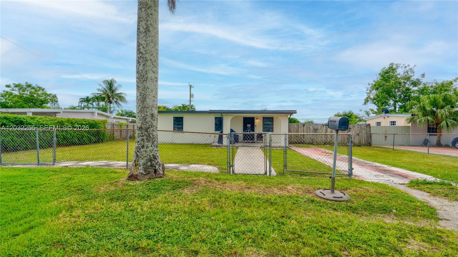 9840 SW 48th St, Miami FL 33165 photo 2