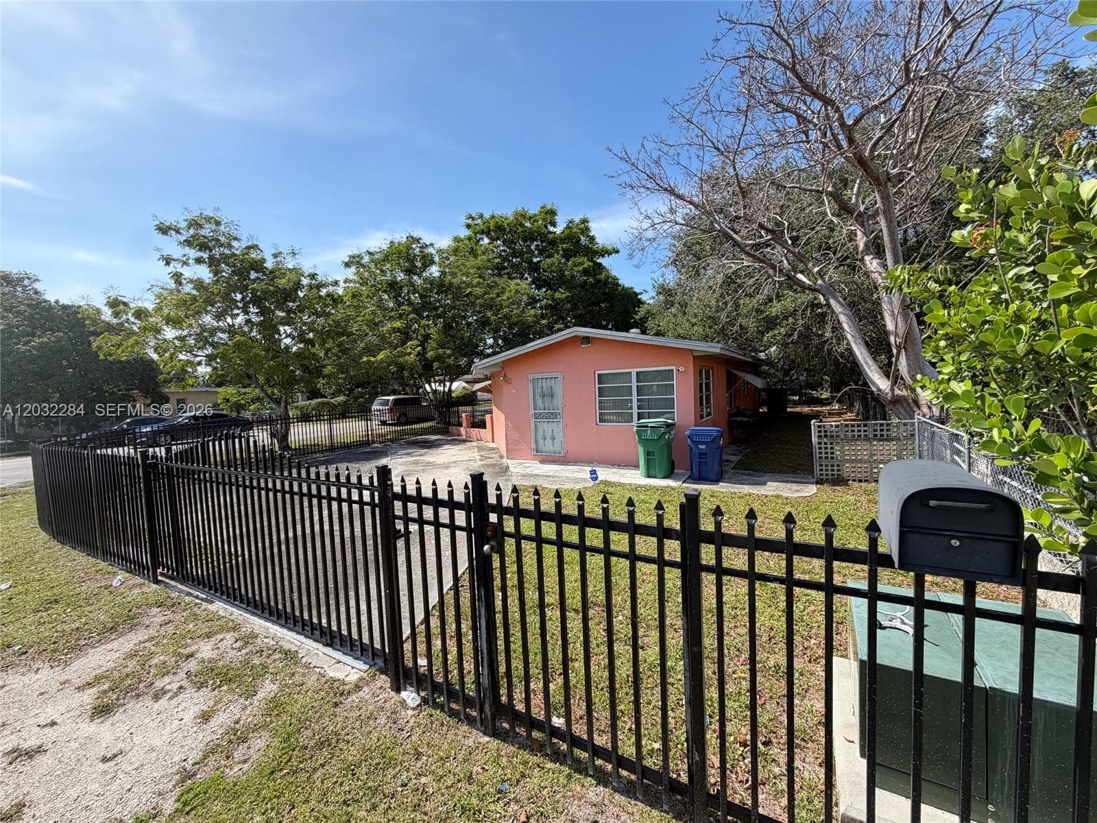 997 NW 116th St, Miami FL 33168 photo 3
