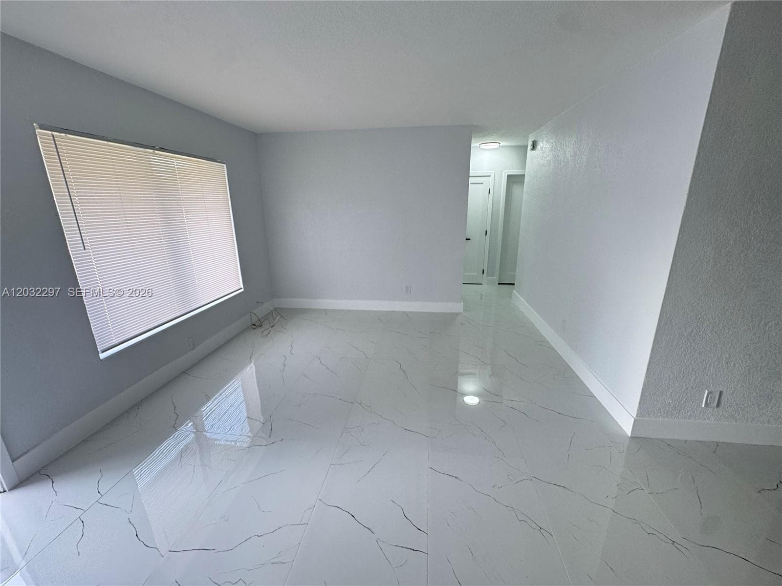 1096 NE 157th Ter, North Miami Beach FL 33162 photo 2