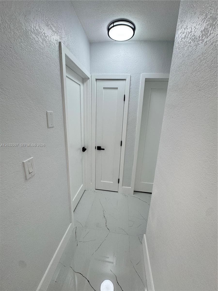 1096 NE 157th Ter, North Miami Beach FL 33162 photo 3