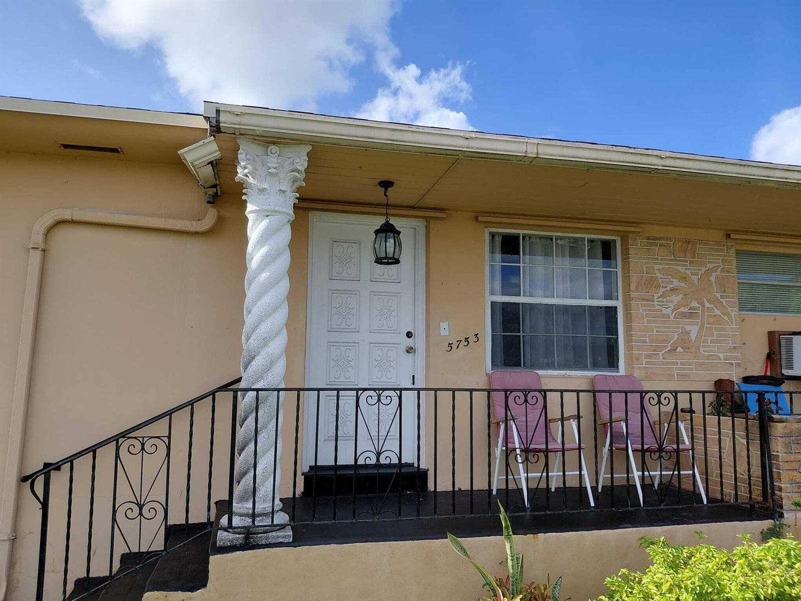 5749-5753 Grant Street, Hollywood FL 33021 photo 2