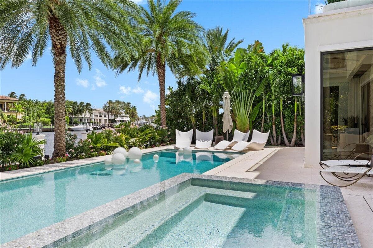70 Isla Bahia Drive, Fort Lauderdale FL 33316 photo 3