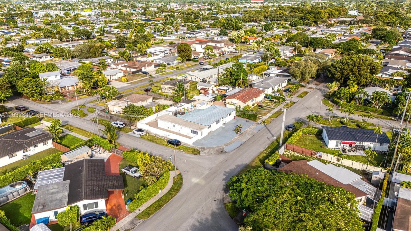 9365 SW 44th St, Miami FL 33165 photo 3