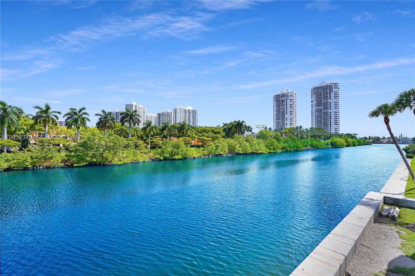 3675 N Country Club Dr # 2201, Aventura FL 33180 photo 2