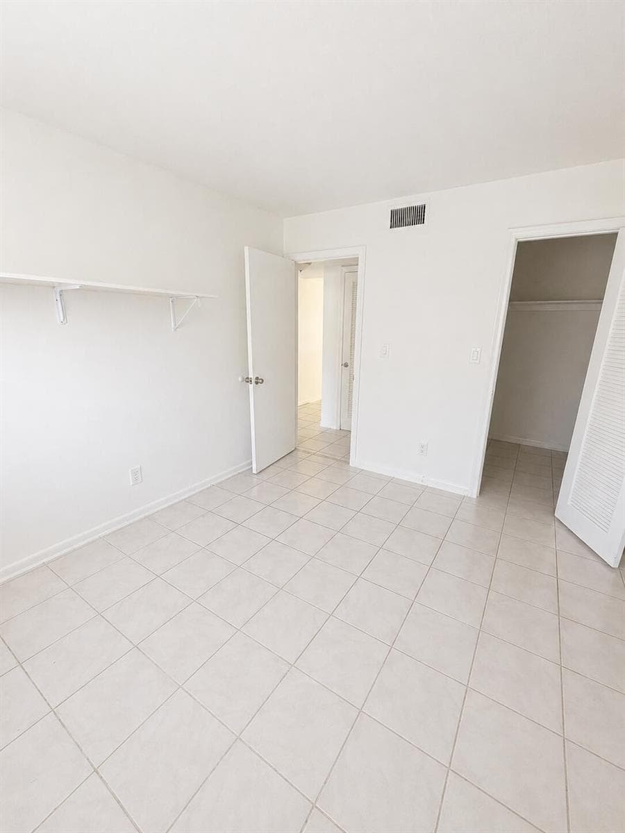 1401 NE 17th Court # 208, Fort Lauderdale, FL 33305 photo 3