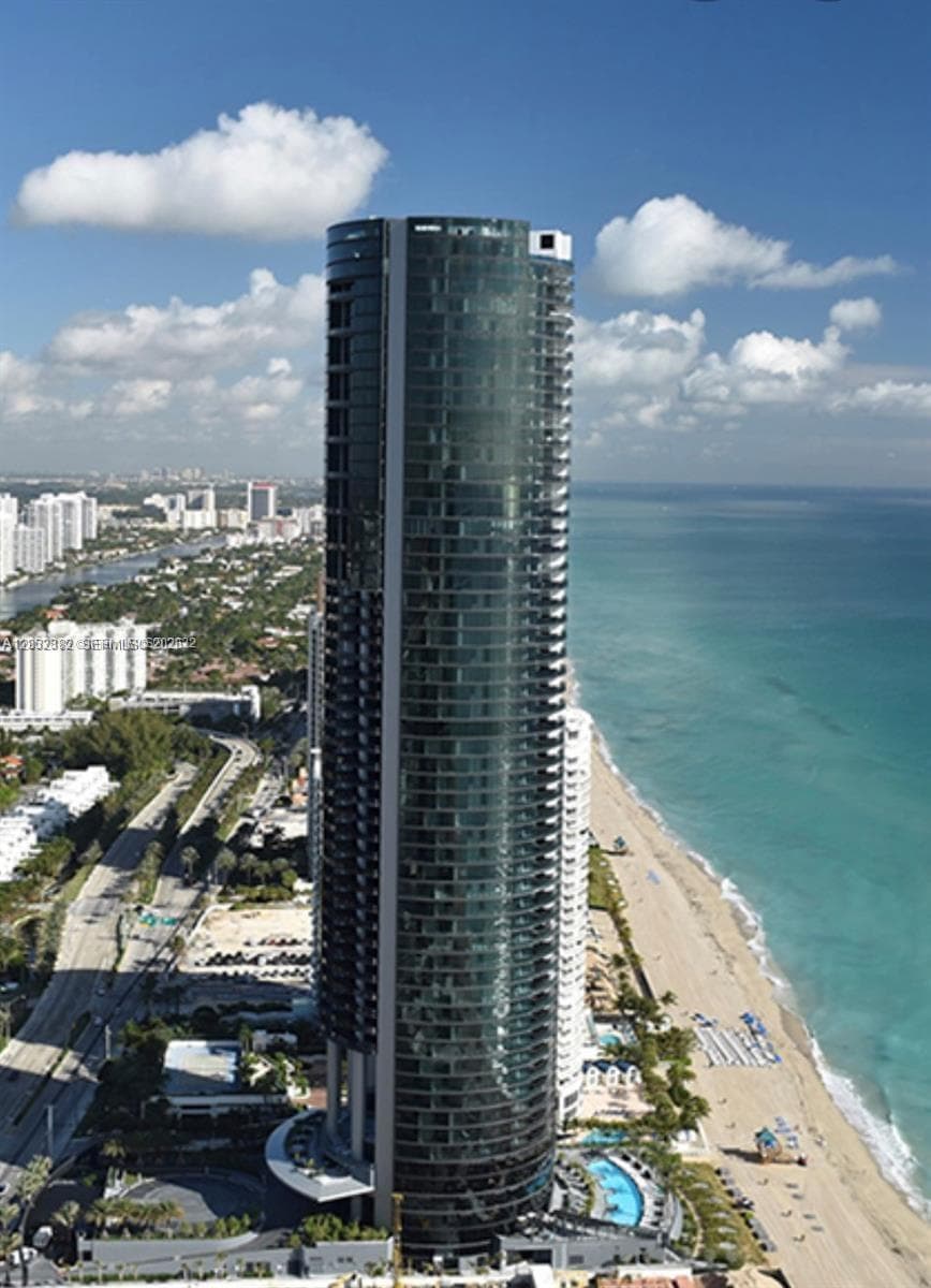 18555 Collins Ave # 4804, Sunny Isles Beach, FL 33160 photo 2