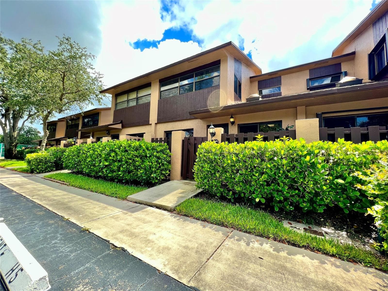 7750 NW 79th Avenue # H5, Tamarac FL 33321 photo 4