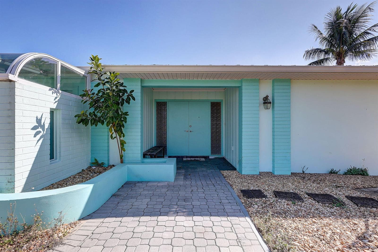 683 SE Harborview Drive, Port St. Lucie FL 34983 photo 3