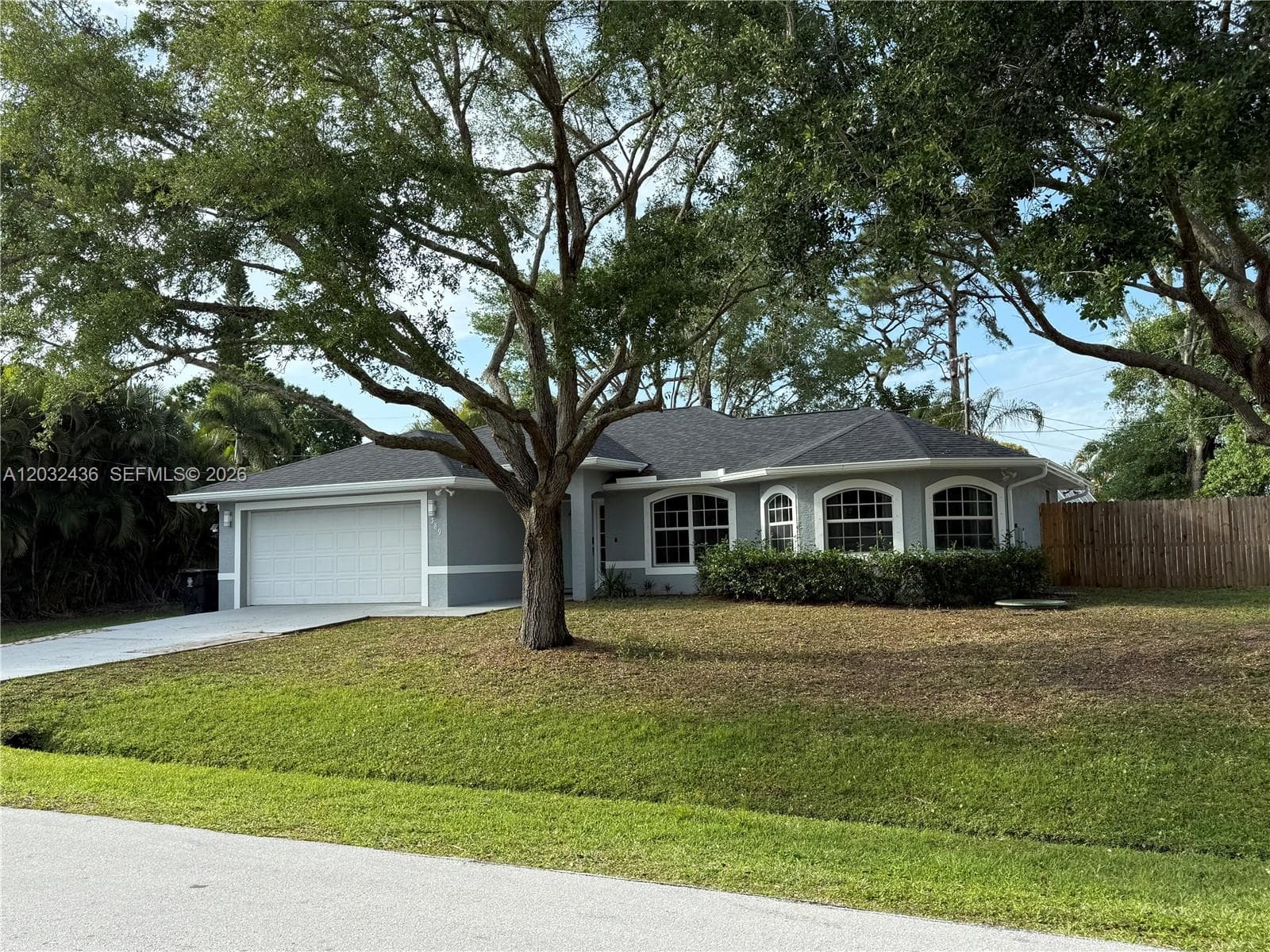 389 NE Surfside Ave, Port St. Lucie FL 34983 photo 2