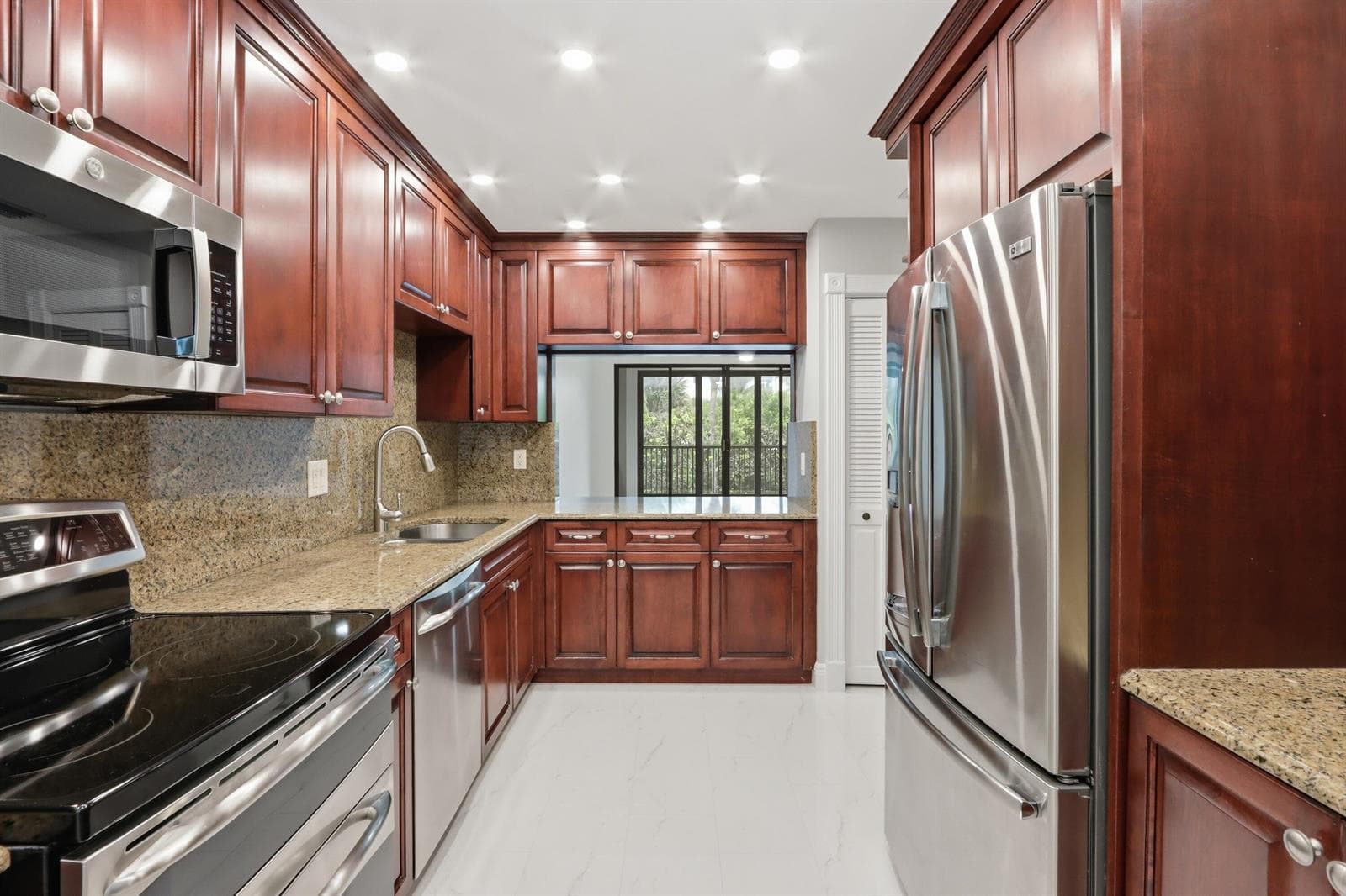 220 Lake Drive # 206, Palm Beach Shores FL 33404 photo 4