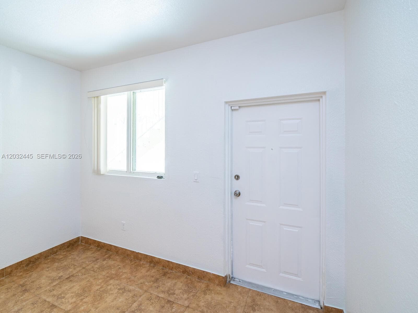 1663 SE 27th Dr # 108, Homestead, FL 33035 photo 5