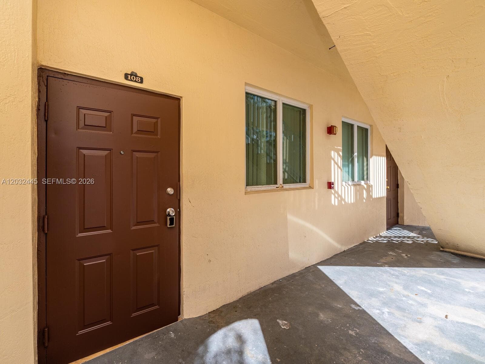 1663 SE 27th Dr # 108, Homestead, FL 33035 photo 4