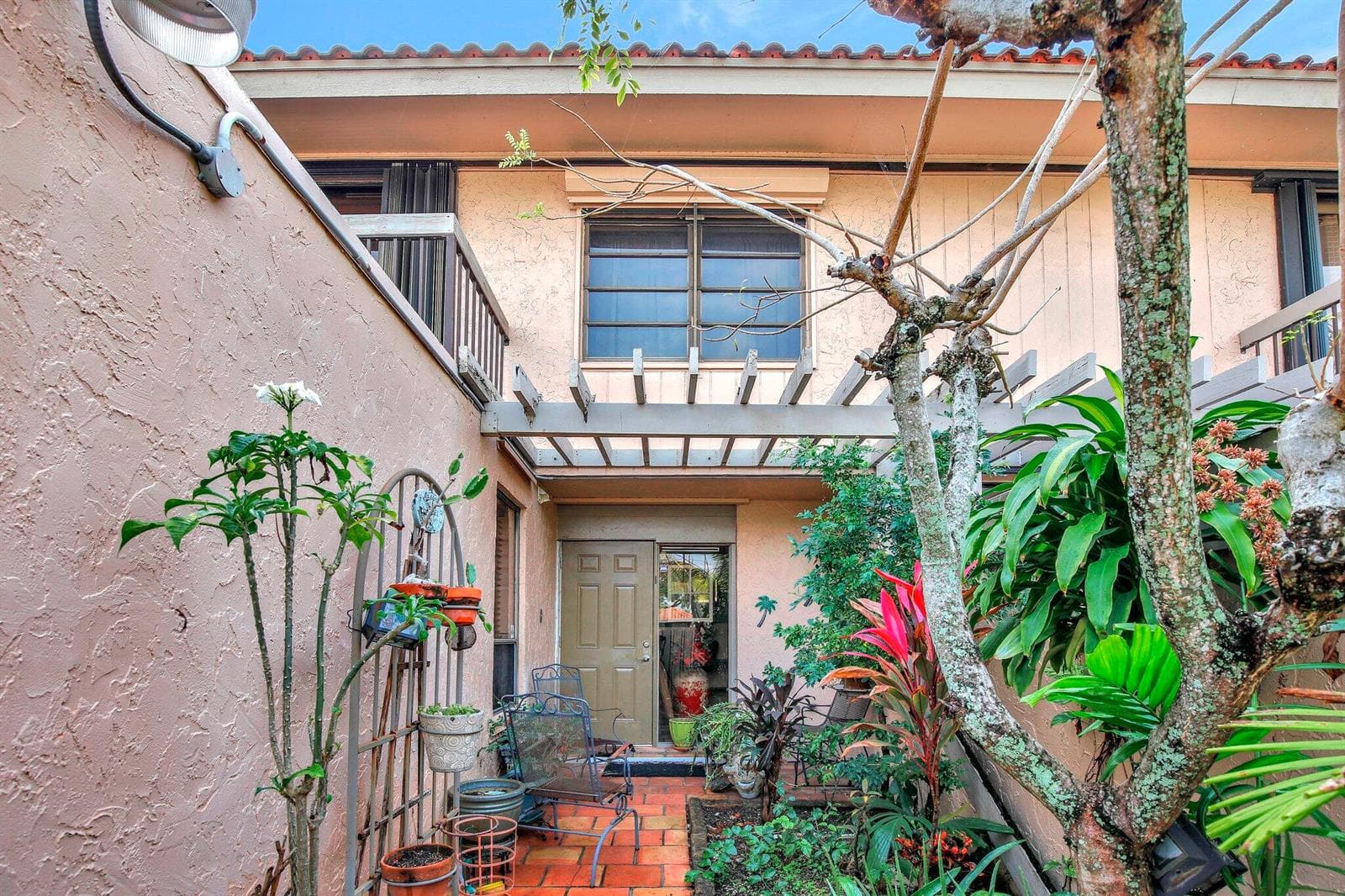 20606 NE 7th Court, Miami FL 33179 photo 3