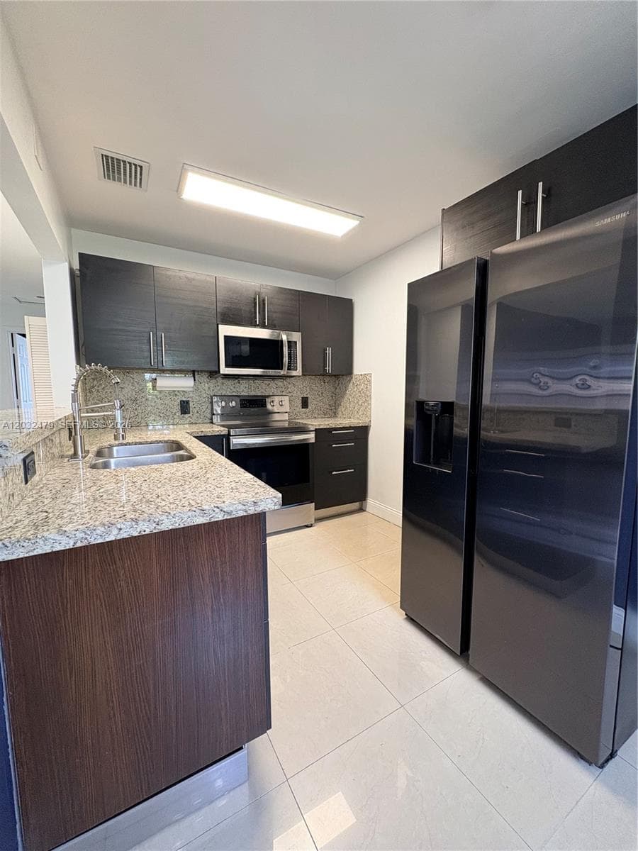 1116 N 61st Ave # 1, Hollywood FL 33024 photo 2