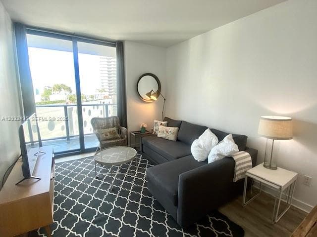 501 NE 31st St # 802, Miami FL 33137 photo 4