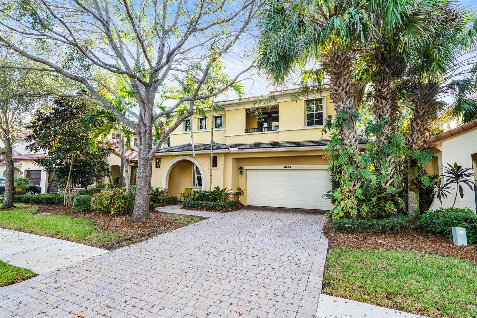 1043 Vintner Boulevard, Palm Beach Gardens FL 33410 photo 2