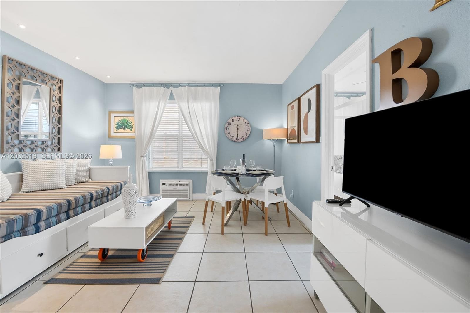 3030 Collins Ave # 4E, Miami Beach FL 33140 photo 2