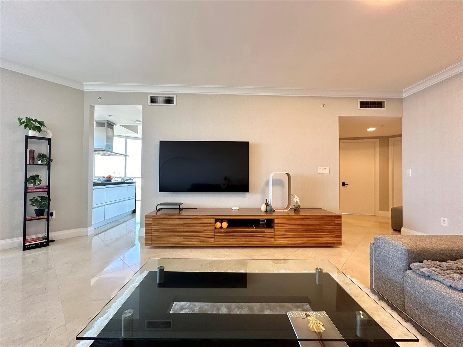 18201 Collins Avenue # 1901, Sunny Isles Beach, FL 33160 photo 2