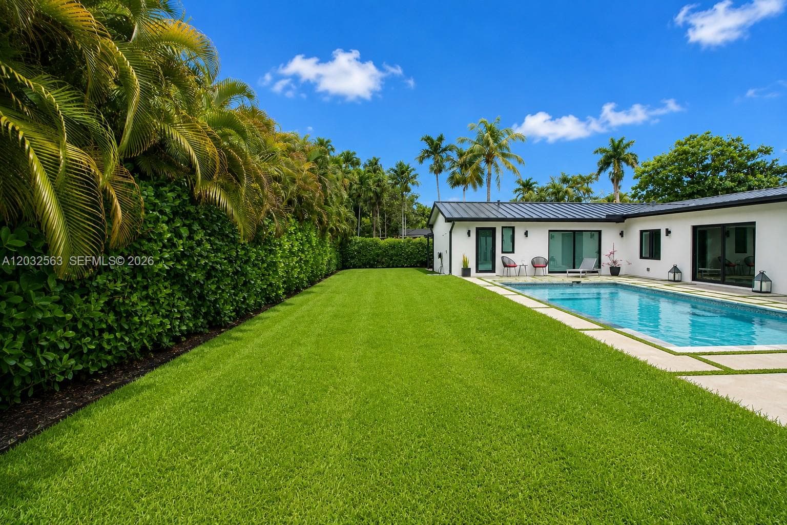 8700 SW 175th St, Palmetto Bay FL 33157 photo 3