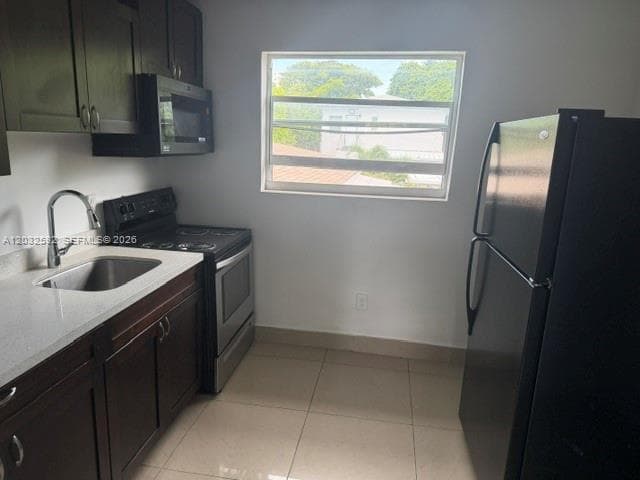1045 SW 4th St # 2, Miami FL 33130 photo 2