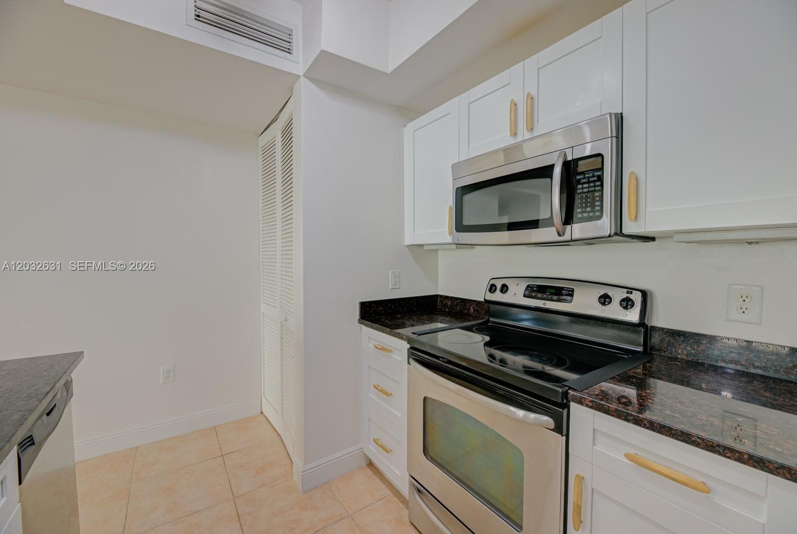 7350 SW 89th St # 2110S, Miami FL 33156 photo 4