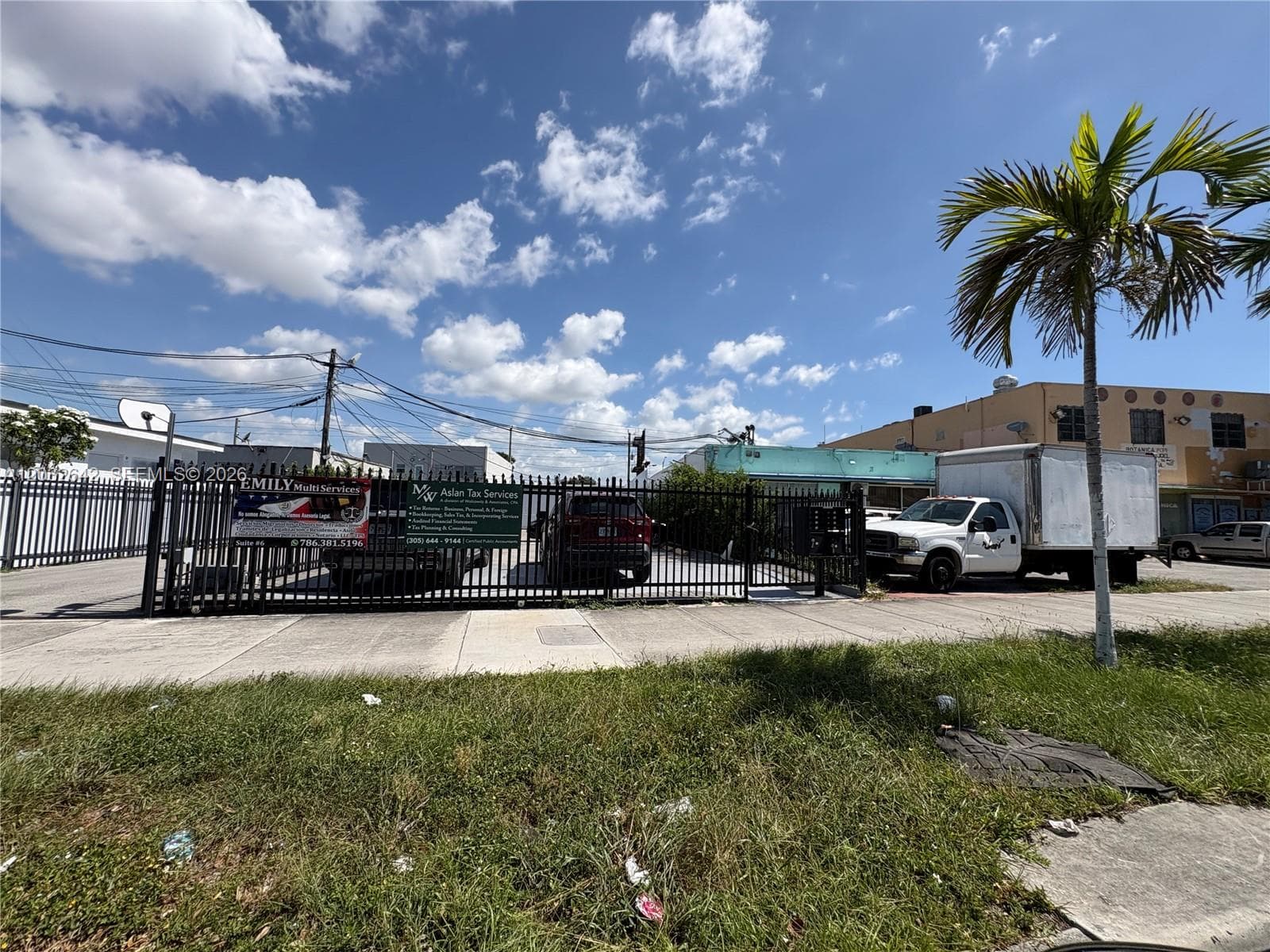 1772 W Flagler St, Miami FL 33135 photo 2