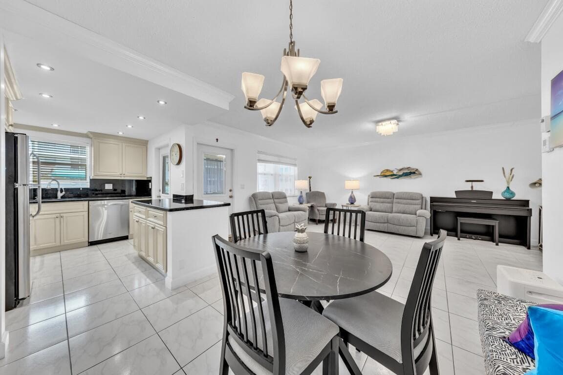 580 Egret Drive # 121, Hallandale Beach FL 33009 photo 3