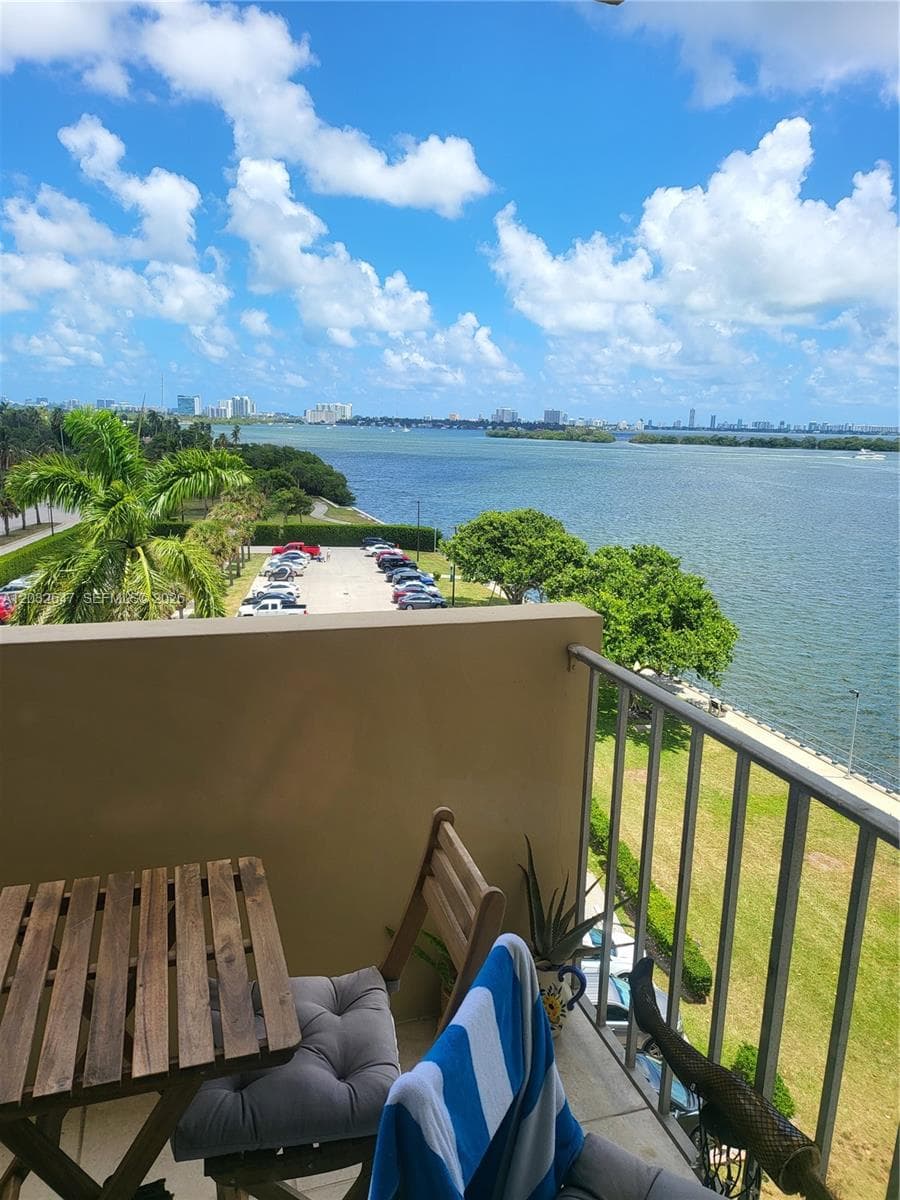 880 NE 69th St # 6R, Miami FL 33138 photo 3