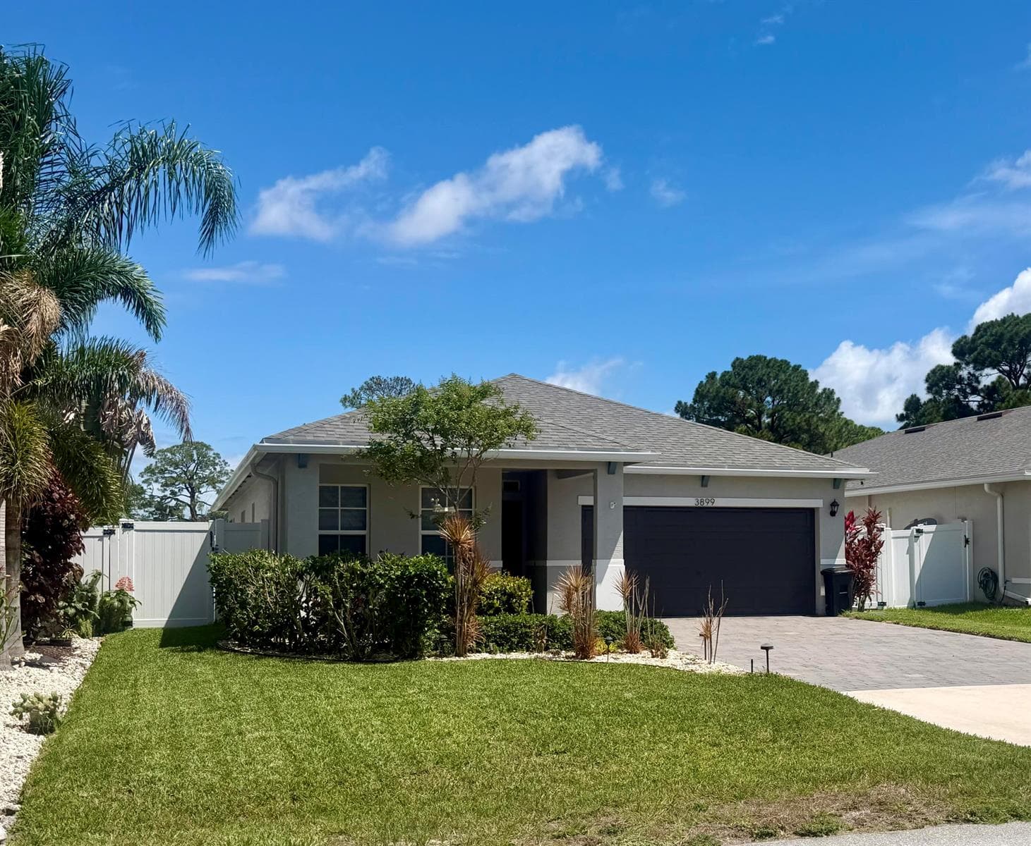 3899 SE Lee Street, Stuart FL 34997 photo 2