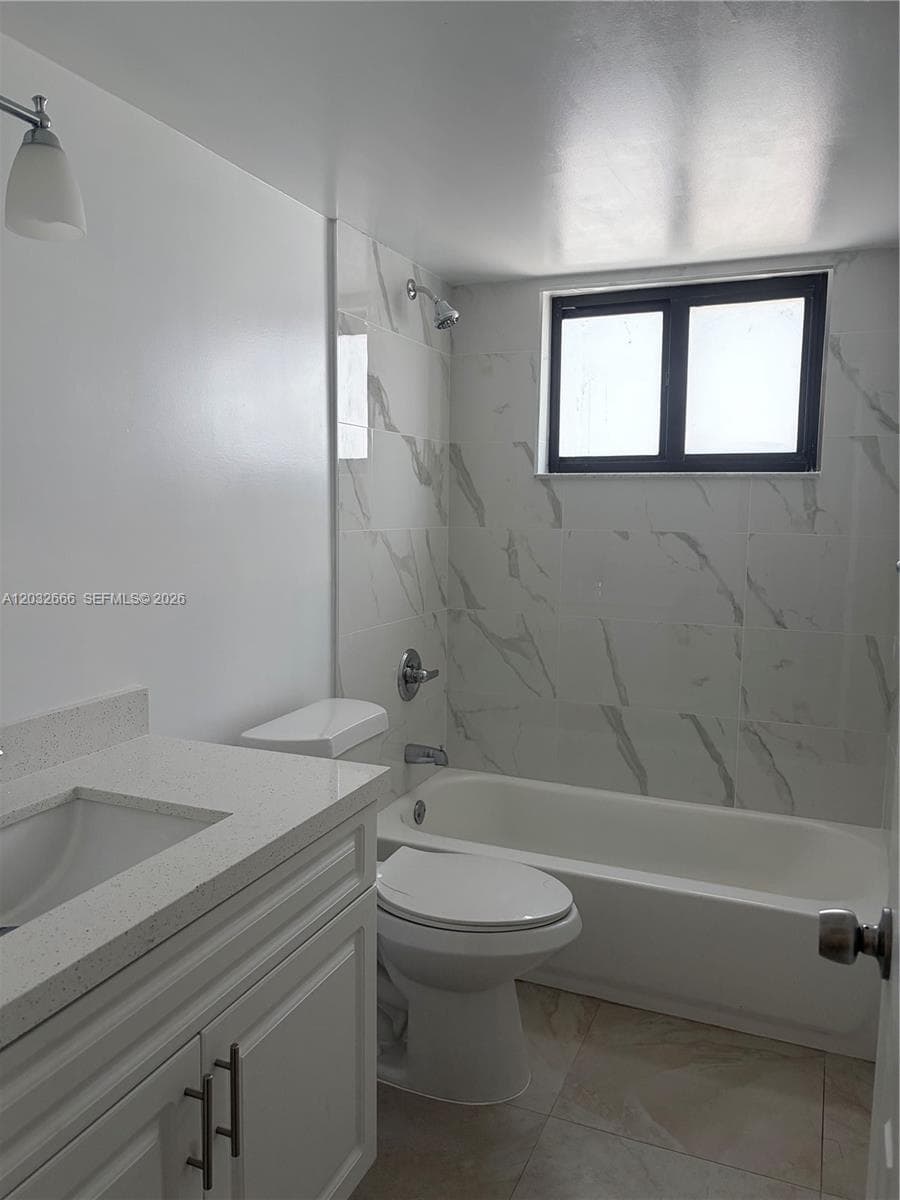 61 W 13th St # 1, Hialeah, FL 33010 photo 2