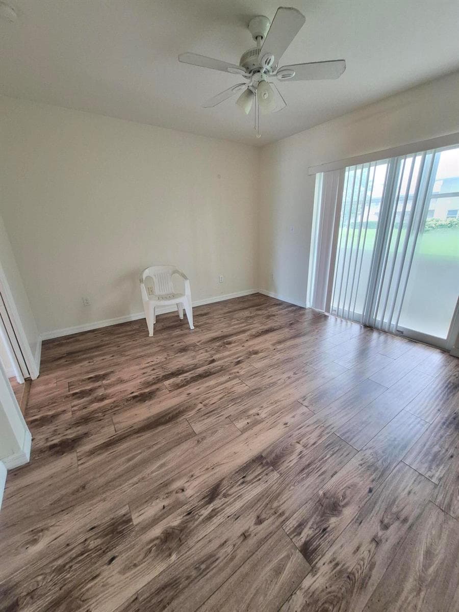 27 Easthampton B, West Palm Beach FL 33417 photo 4