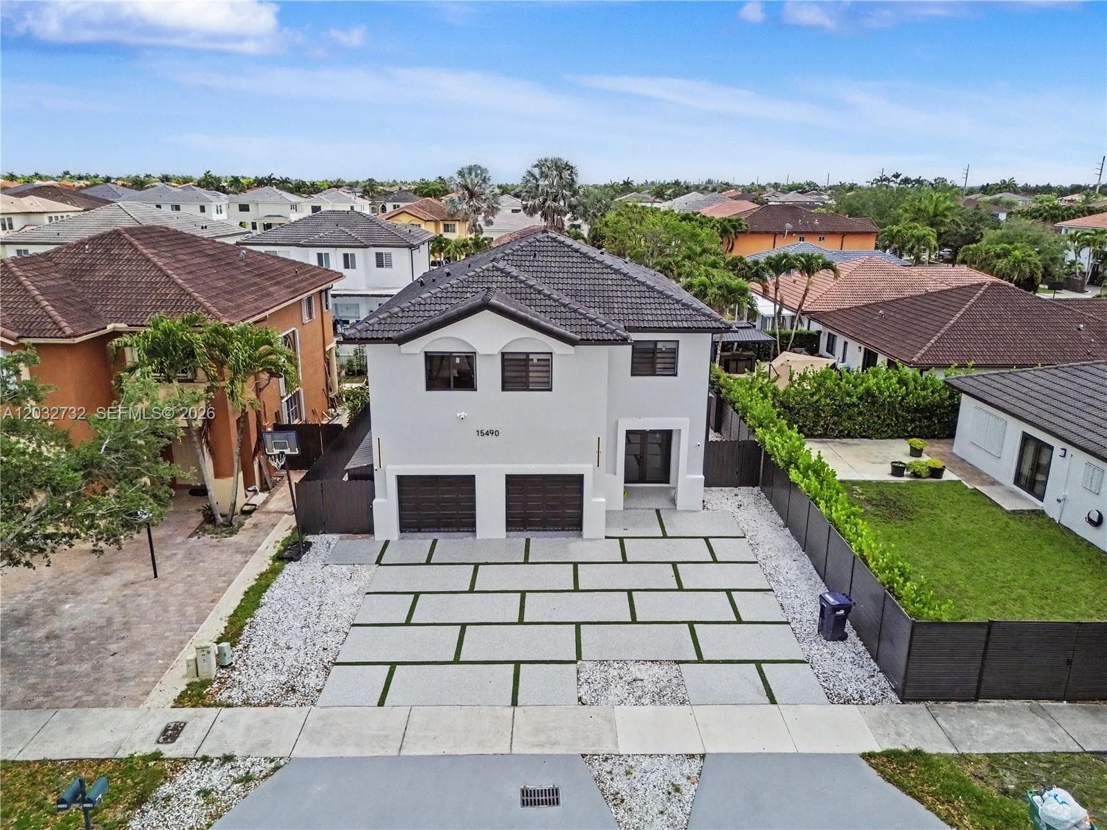 15490 SW 18th Ln, Miami FL 33185 photo 2