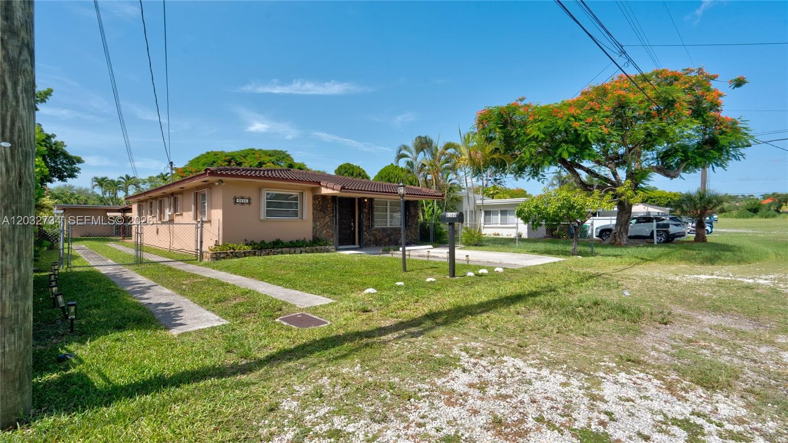 6560 SW 34th St, Miami FL 33155 photo 2