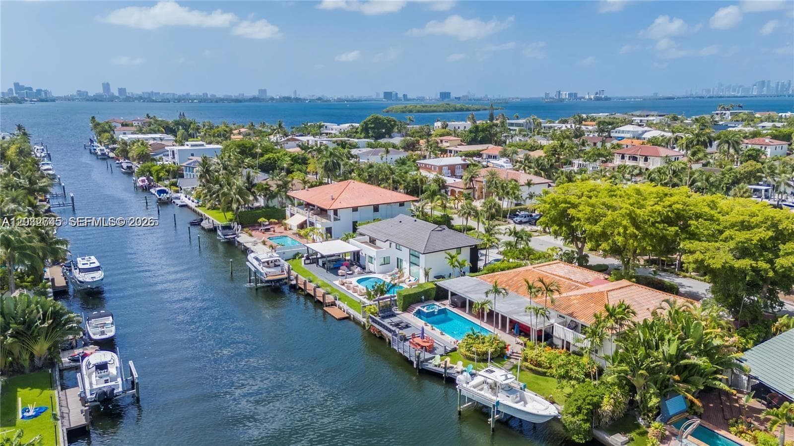2015 NE 120th Rd, North Miami FL 33181 photo 2