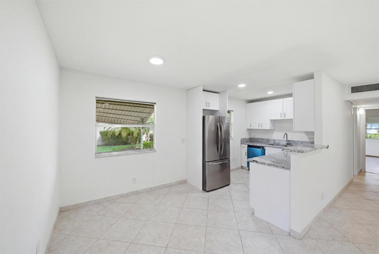 28 Seville B, Delray Beach FL 33446 photo 3