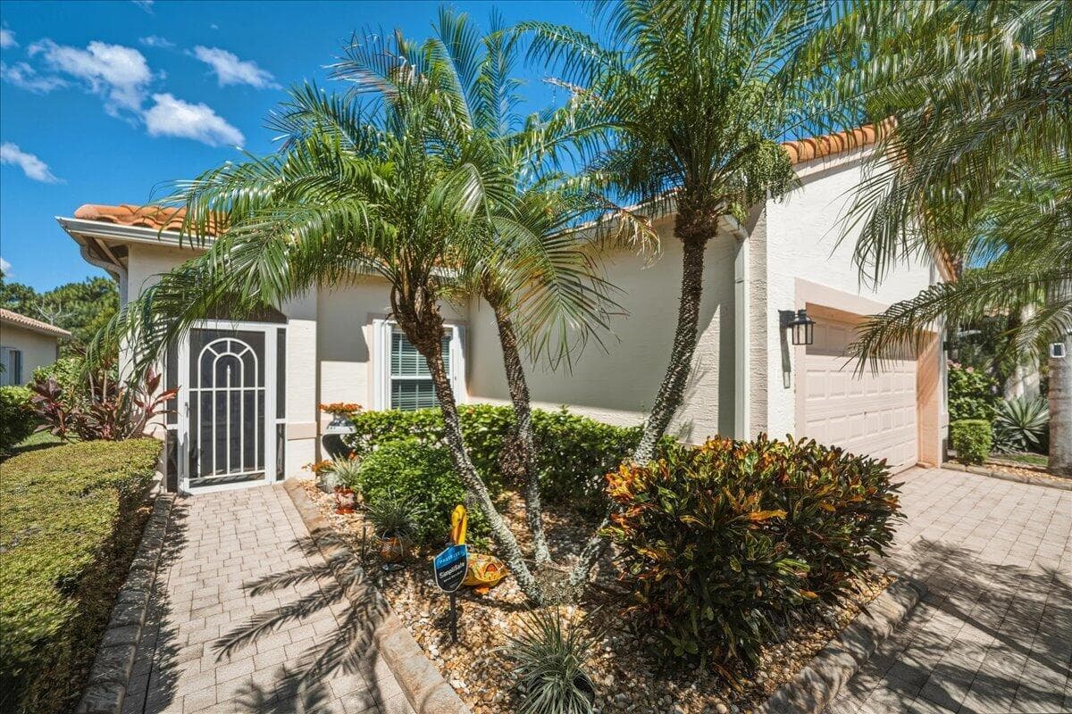 407 NW Granville Street, Port St. Lucie FL 34986 photo 3