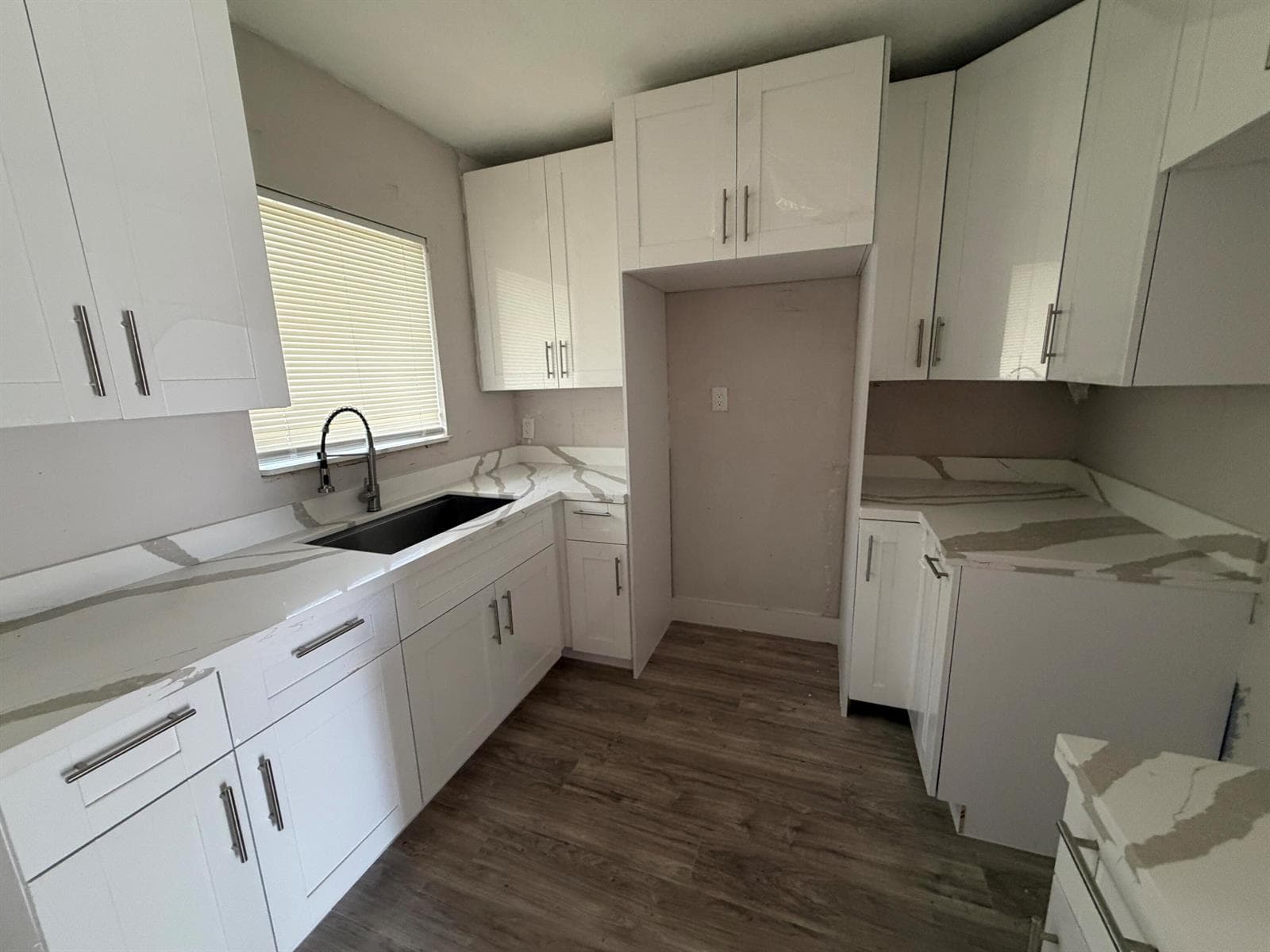 1437 NW 10th Place, Fort Lauderdale FL 33311 photo 3