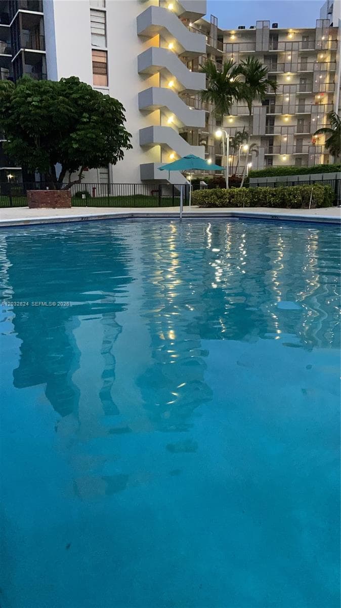 3401 N Country Club Dr # 110, Aventura FL 33180 photo 2