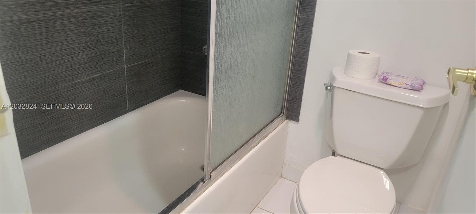 3401 N Country Club Dr # 110, Aventura FL 33180 photo 5