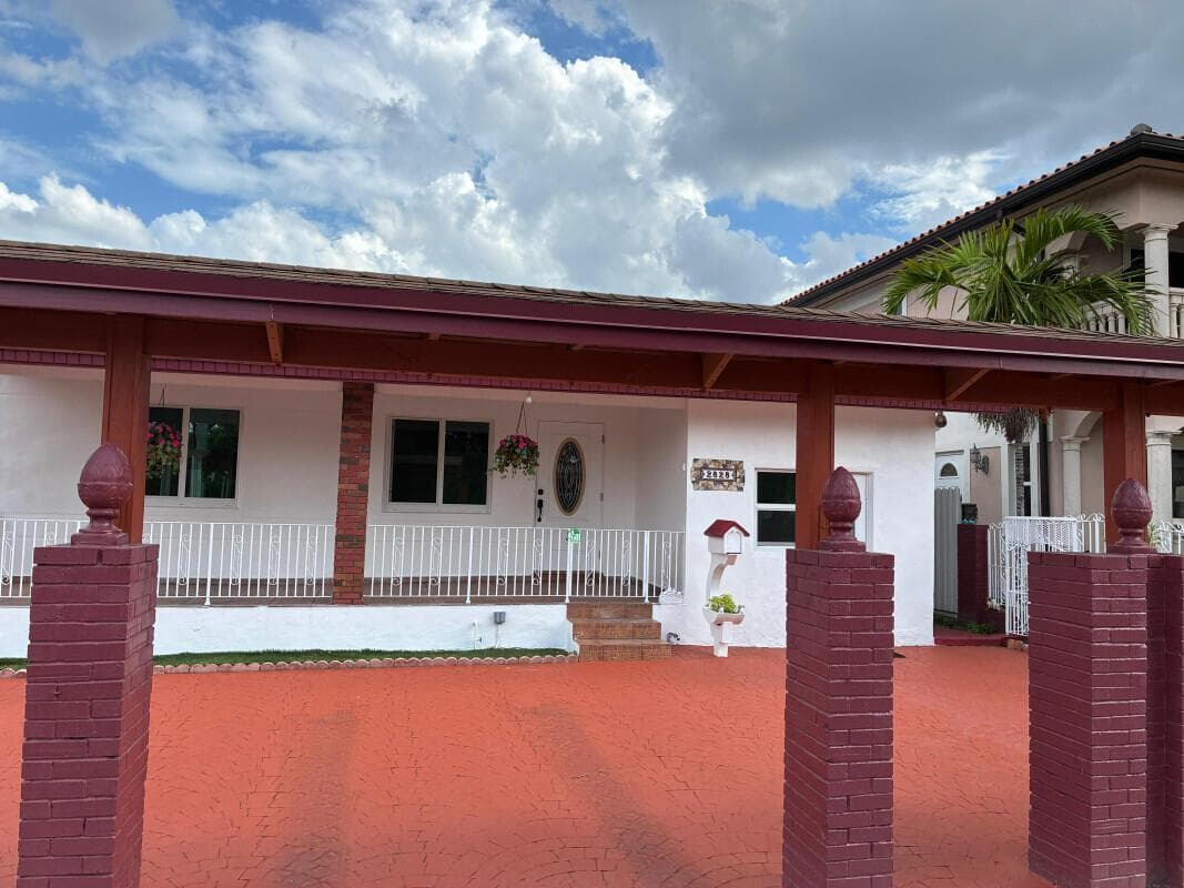 2828 SW 2nd Street, Miami FL 33135 photo 2